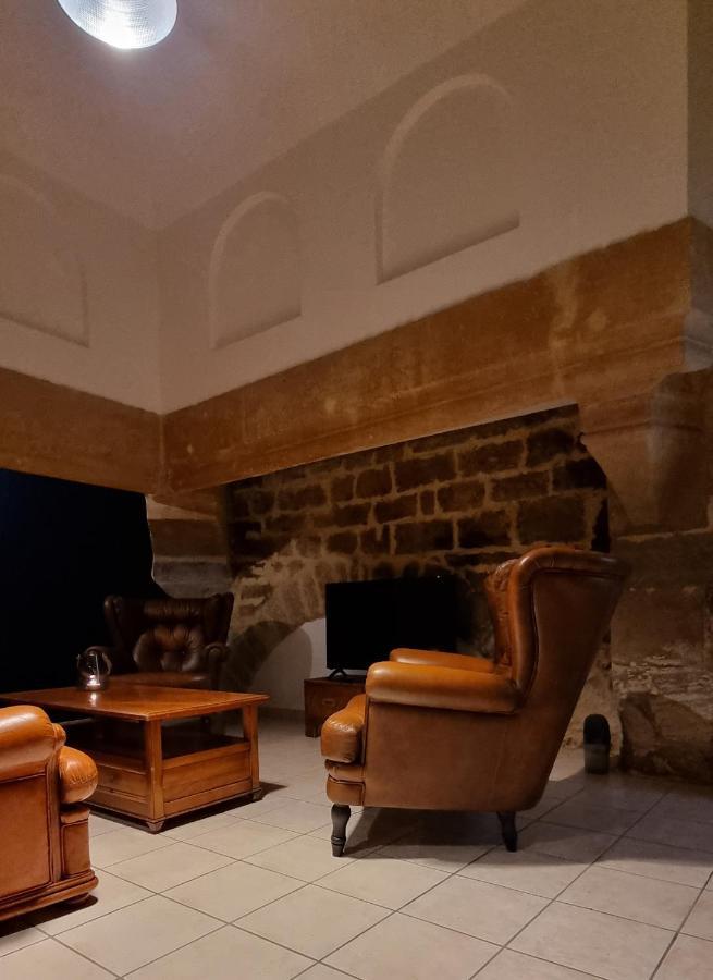 L'Ecrin Des Petits Bonheurs Apartment Dole Ngoại thất bức ảnh